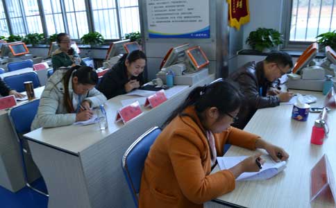 劉老師課堂:潔希亞干洗織補(bǔ)培訓(xùn)技術(shù)教學(xué) 劉老師課堂:潔希亞干洗織補(bǔ)培訓(xùn)技術(shù)教學(xué)
